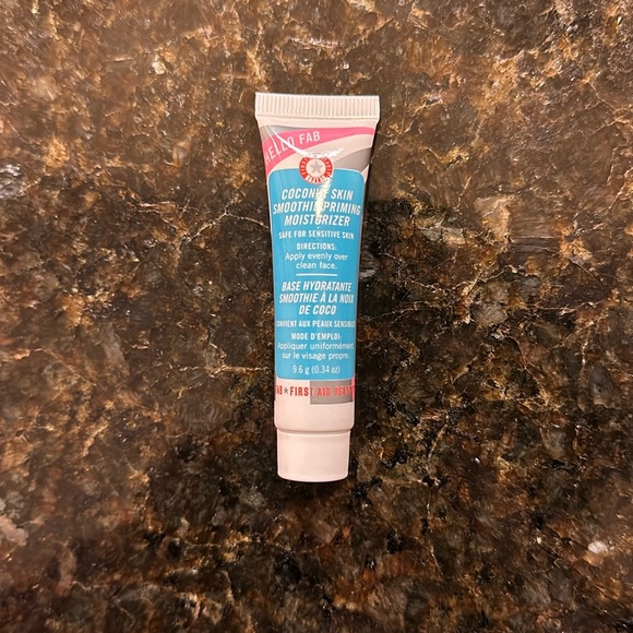 First Aid Beauty Makeup First Aid Beauty Coconut Skin Smoothie